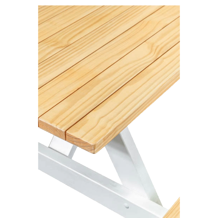 Varnished White Legs Outdoor Picnic Table